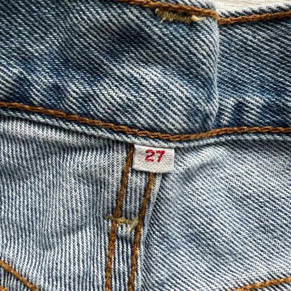 Levi’s shorts - Picture 3 of 8
